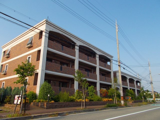 建物外観　外観は落ち着いています