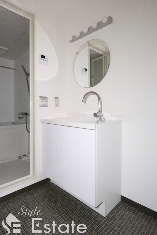 洗面設備　独立洗面台脱衣所