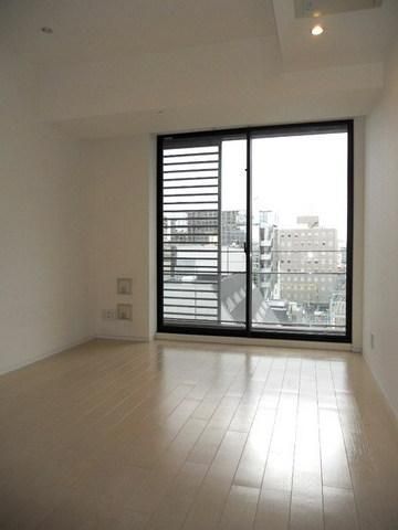 居室・リビング　★白基調の明るい内装★