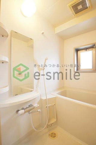 バス・シャワールーム　日々の疲れを癒すお風呂付です