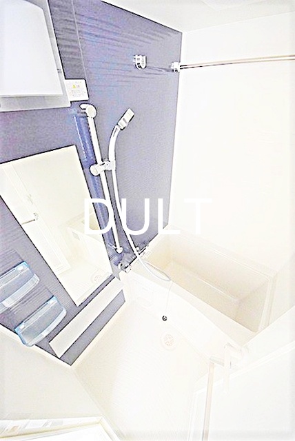 バス・シャワールーム　バスルームです。