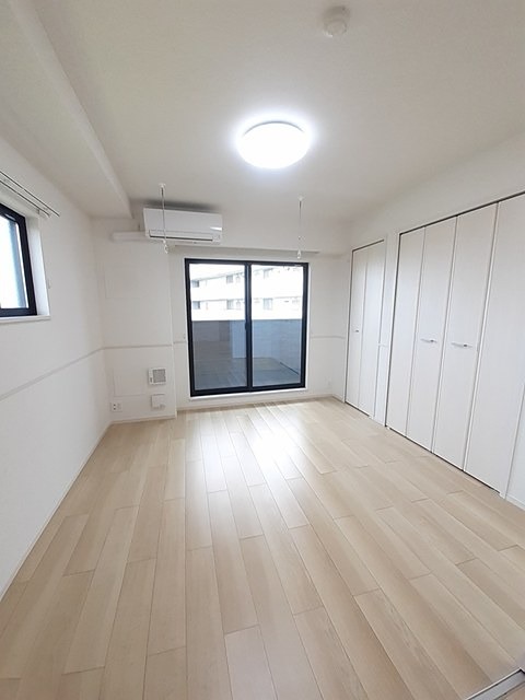 その他部屋・スペース　フローリングの室内です。