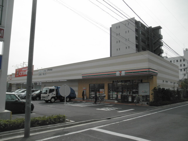 コンビニ　セブンイレブン 江戸川区役所北店（コンビニ）まで93m