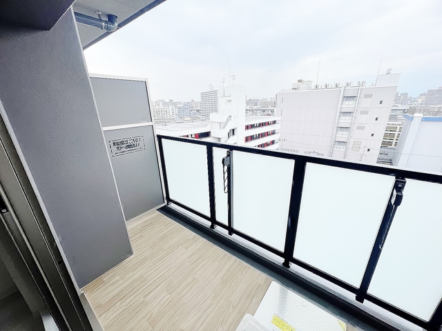 バルコニー　物干し竿使用可能