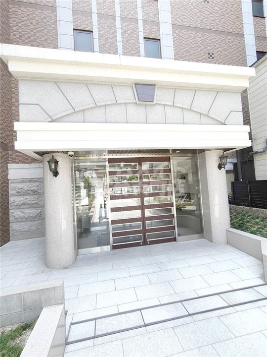 エントランス　毎日通るエントランスはこのようになっています