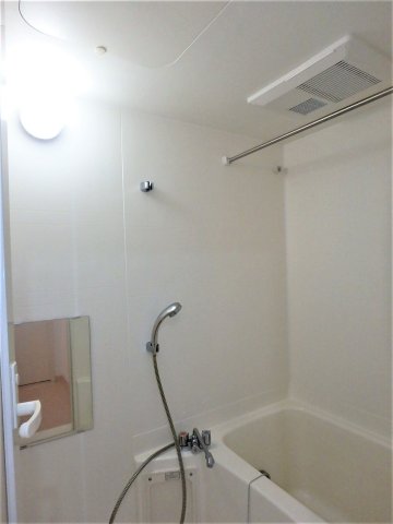 バス・シャワールーム　一日の疲れを癒してください