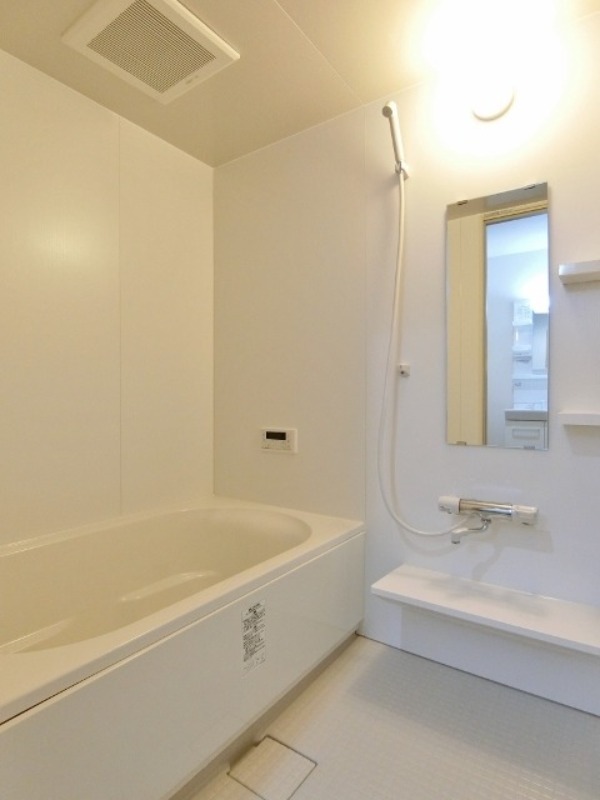 バス・シャワールーム　図面と現状に相違がある場合には現状を優先