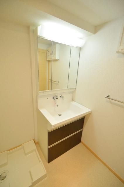 洗面設備　同型モデル