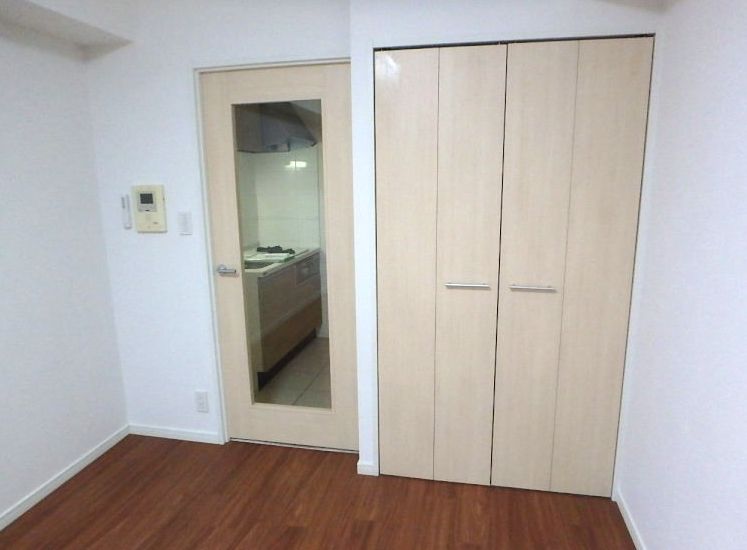 居室・リビング　別号室参考写真