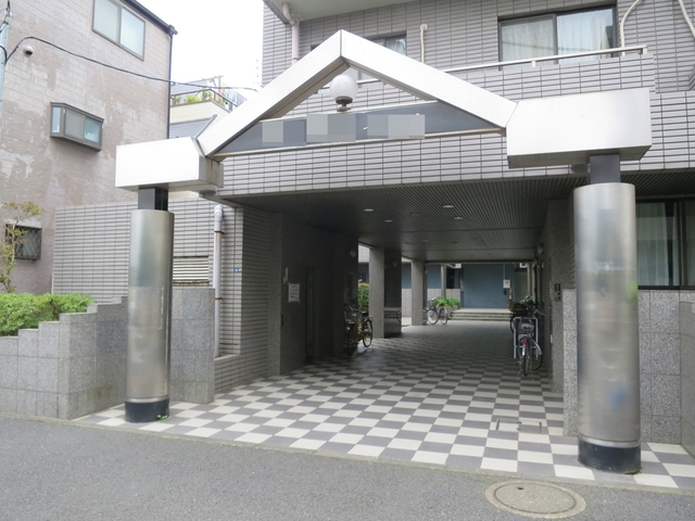エントランス　豪華なエントランスです。