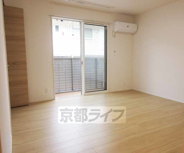 居室・リビング　きれいなお部屋です