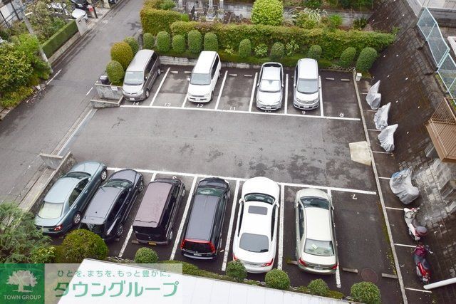駐車場　★敷地内駐車場完備★