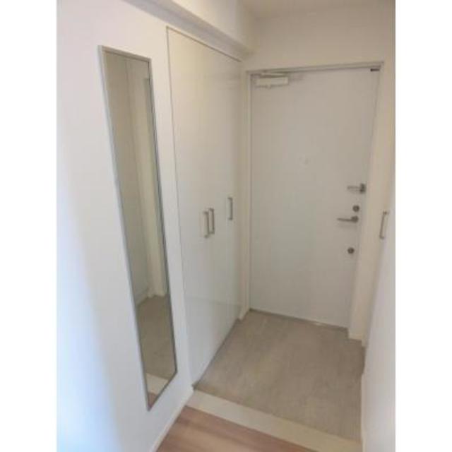 玄関　※写真は同タイプ住戸です。