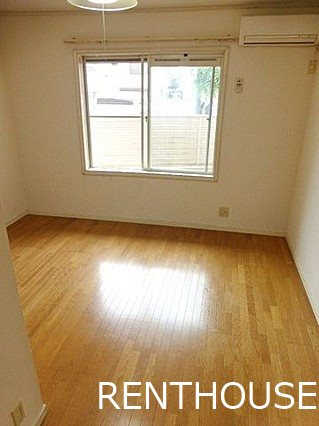 居室・リビング　別号室の写真になります