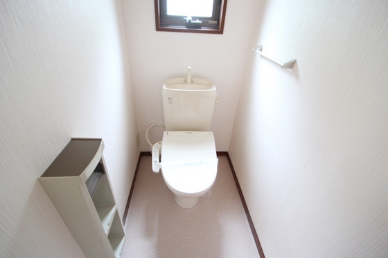 トイレ　※別号室の写真です