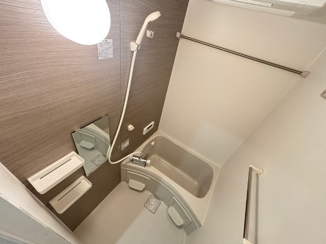 リブレメゾン東鳴尾Iの風呂写真