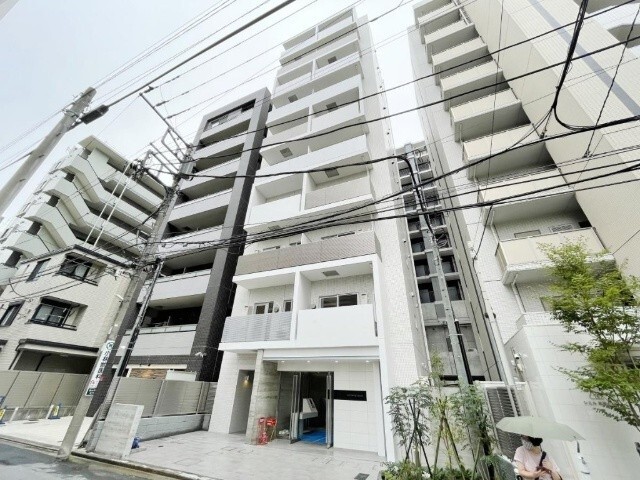 建物外観　オートロック完備