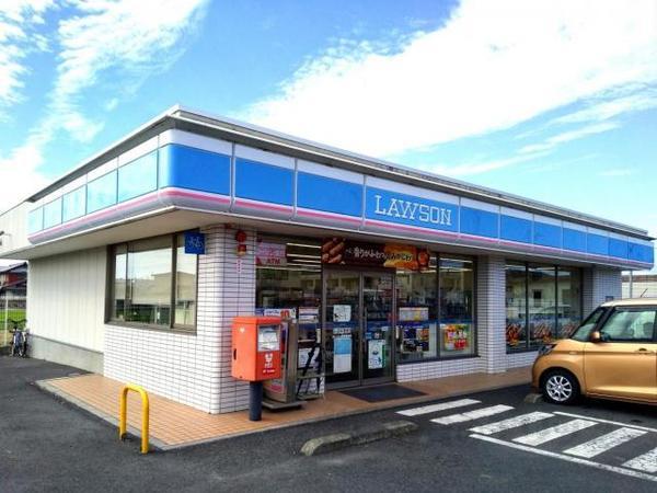 コンビニ　ローソン彦根高宮店（コンビニ）まで690m