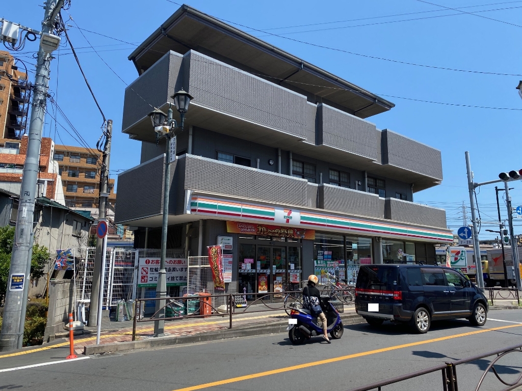 コンビニ　セブンイレブン 葛飾お花茶屋駅前店（コンビニ）まで240m
