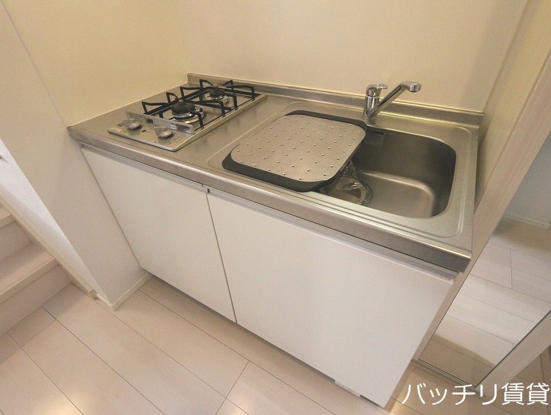 キッチン　画像は、同型タイプの為、現状を優先いたします。
