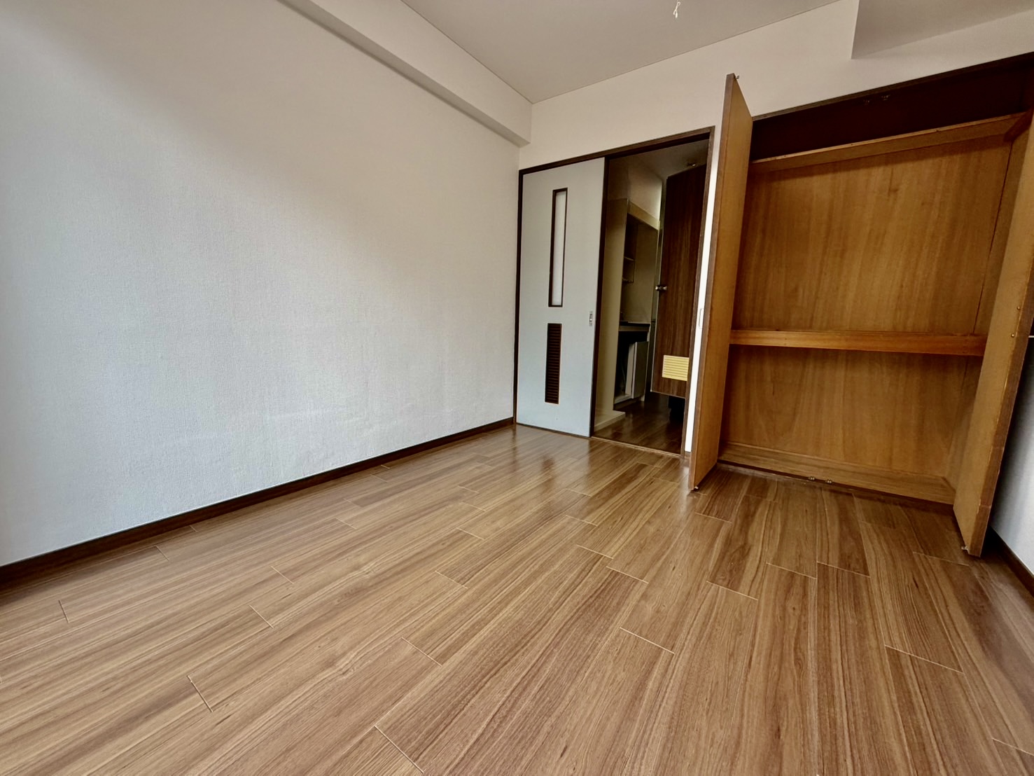 トーシン八王子本町の居間写真