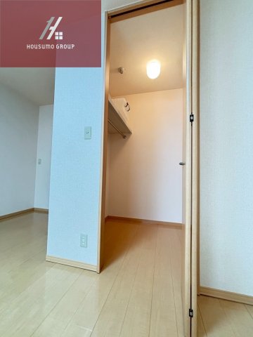 収納　同施工会社・同型モデルの室内です。（参考写真・イメージ写真）