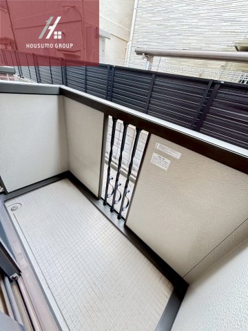 バルコニー　同施工会社・同型モデルの室内です。（参考写真・イメージ写真）