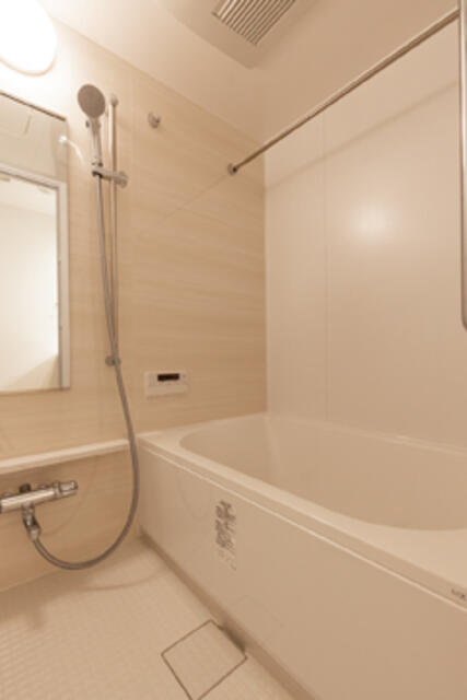 バス・シャワールーム　※写真は同タイプ住戸です。
