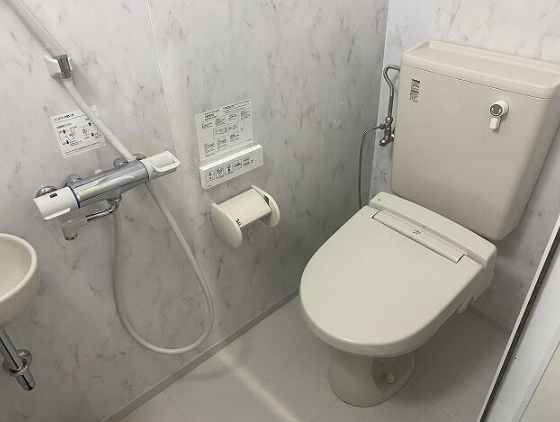 トイレ　温水洗浄便座付きトイレ☆