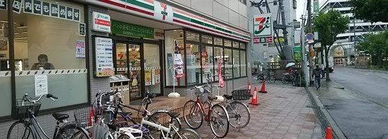 コンビニ　セブンイレブン大阪出戸駅前店（コンビニ）まで150m