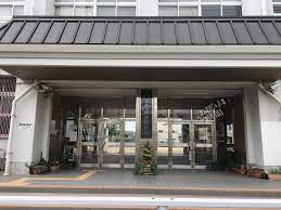 中学校　大阪市立大池中学校（中学校）まで404m