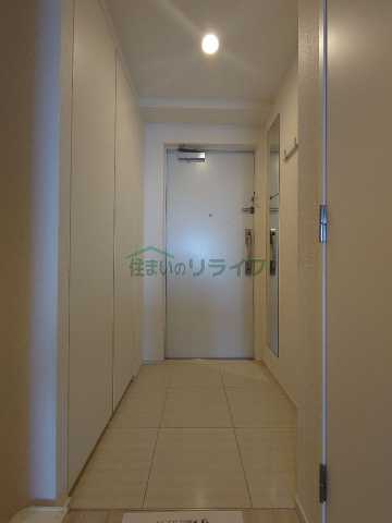 玄関　別部屋参考写真となります