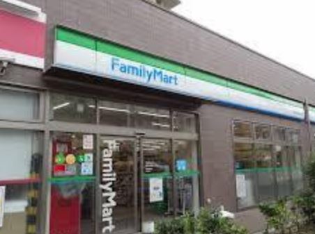 コンビニ　ファミリーマート品川中延四丁目店（コンビニ）まで243m