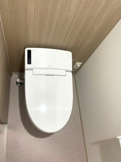 トイレ　嬉しい温水洗浄便座♪