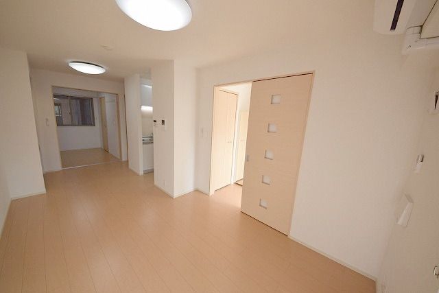 居室・リビング　★お部屋探しはタウンハウジング稲田堤店まで★