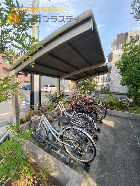 その他共有部分　嬉しい屋根付き駐輪場