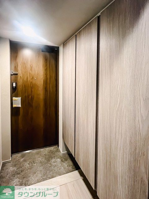 玄関　※写真は同タイプ住戸です。