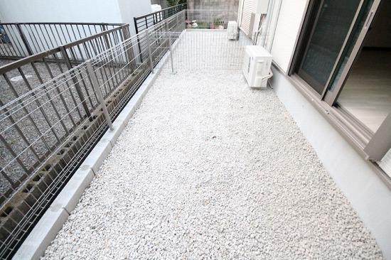 庭　同物件別部屋です。