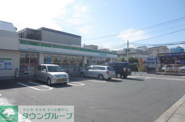コンビニ　ファミリーマート市川欠真間店（コンビニ）まで530m