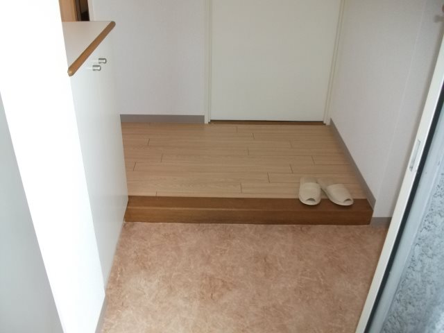 玄関　【別部屋】