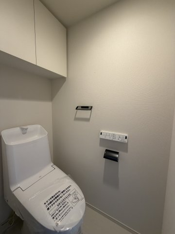トイレ　別タイプ参考写真