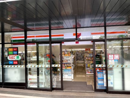 コンビニ　セブン-イレブン DR東京有明ダイワロイネットホテル店（コンビニ）まで769m