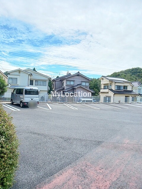 駐車場　☆敷地内に駐車場があります☆