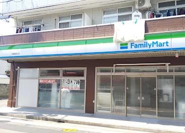 コンビニ　ファミリーマート 生麦駅西口店（コンビニ）まで242m