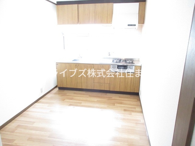 京阪本線 萱島駅 徒歩8分 3階建 築34年の居間写真