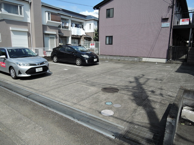 駐車場　駐車場（要空き確認）