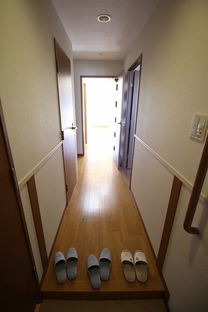 玄関　★玄関から見た景色★