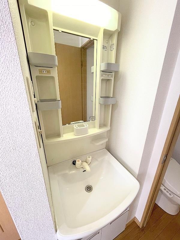 洗面設備　洗面化粧台