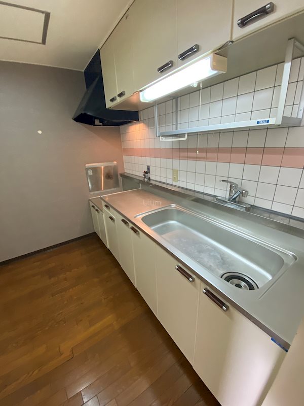 キッチン　別部屋の写真おです。ご参考までに