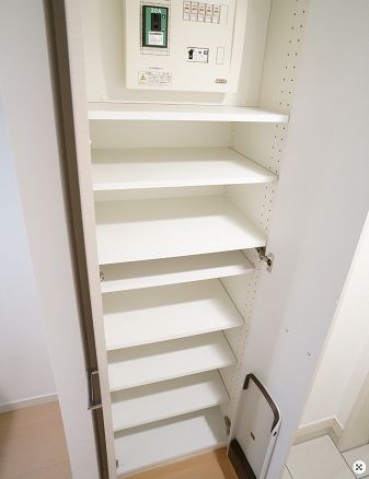 玄関　玄関収納